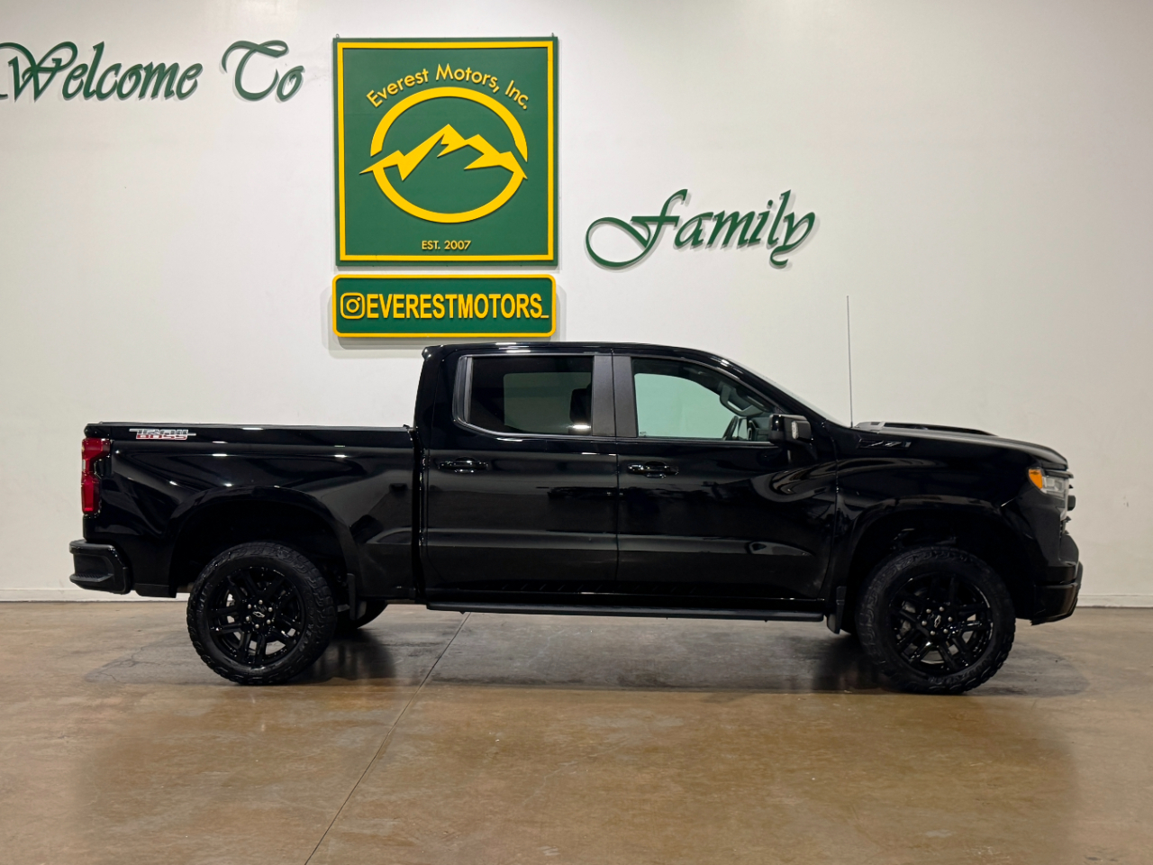 chevrolet silverado 1500 2024 3GCUDFED7RG422909 image chevrolet silverado 1500 2024 3GCUDFED7RG422909 image